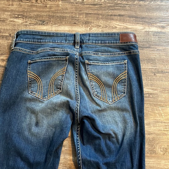 Hollister Low Rise Boot Cut Jeans - Picture 9 of 12